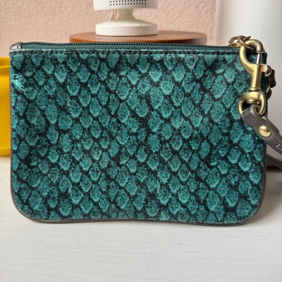 Coach Teal Reptile Print Wristlet Clutch - Picture 2 of 7